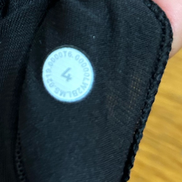 Lululemon Energy Bra | Size 4 | Tribal Pace Print - Picture 11 of 11